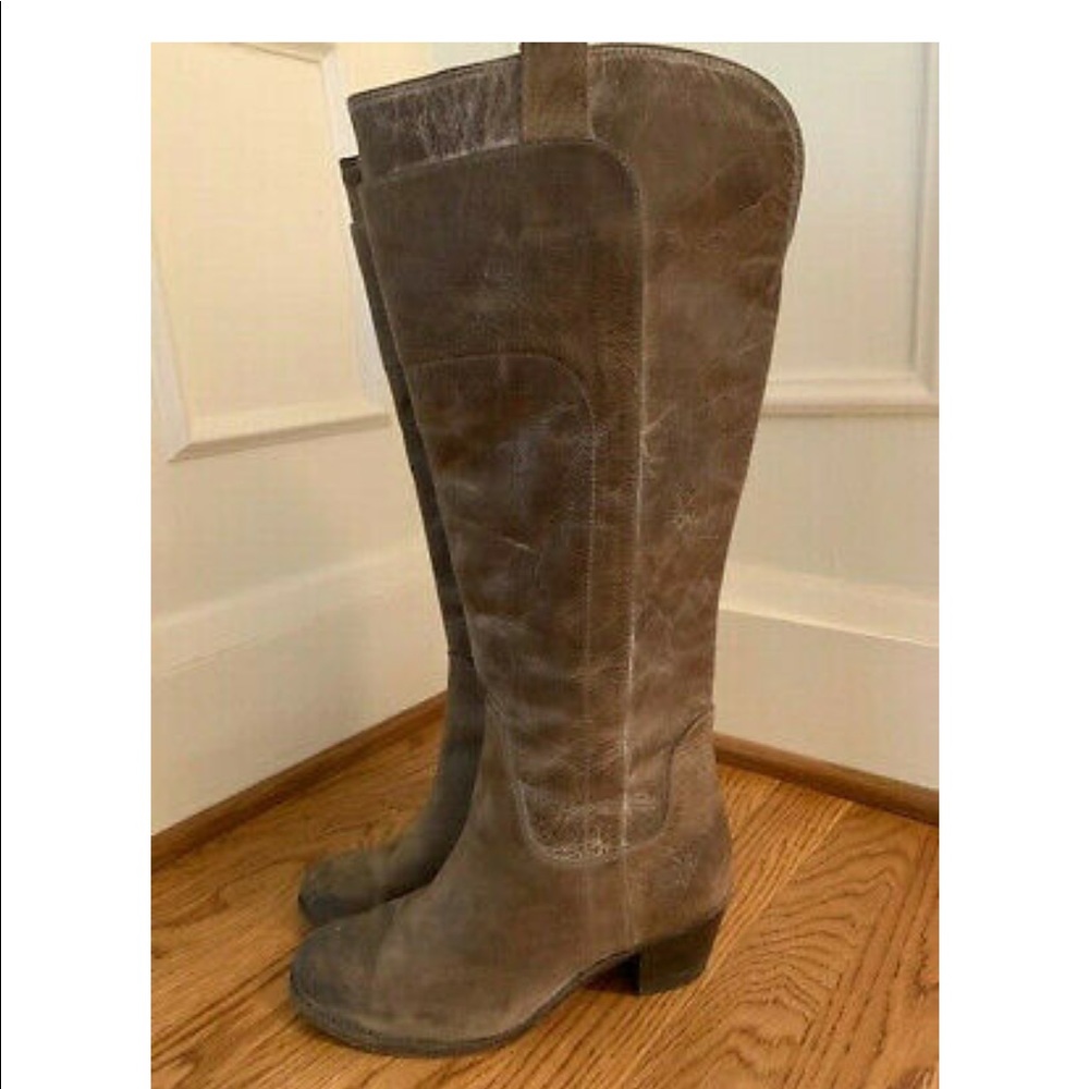 Frye Boots / Size 7.5